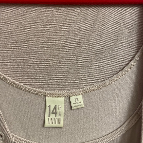 14th & Union Tank and Sweater Set NWOT - Picture 3 of 4